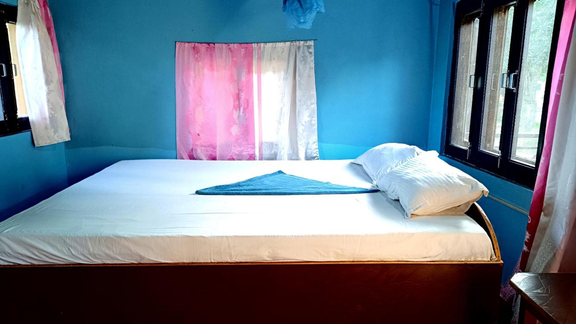 Mr. B'S Place Bardiya Phòng bức ảnh